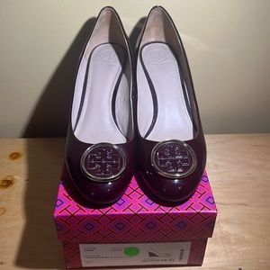 Tory Burch Patent Wedges sz  11